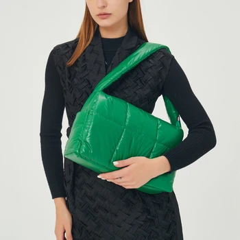 Móda Nylon, Polstrovaný Ženy Taška cez Rameno Dizajnér Značky Prešívaný Lady Kabelka Luxusné Dole Bavlna vankúš taška Veľké Tote Zimné 2022