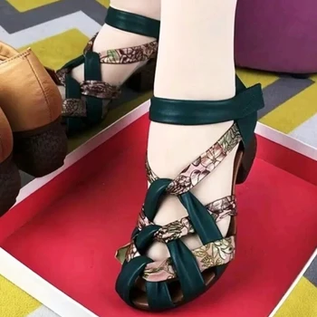 2022 Nové Letné Top Cowhide Tlač Kúzlo Farieb Trend Sandále Otvorené Prst Originálne Kožené Sandále Silné Päty Ženy Obuv Sandal