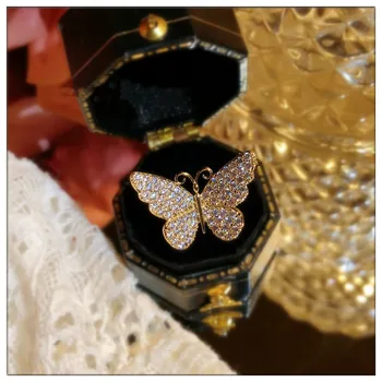 Brošňa Pre Ženy S925 Motýľ Cubic Zirconia Temperament Anti-glare Golier Pin Pevné Oblečenie Krásna Brošňa Žena